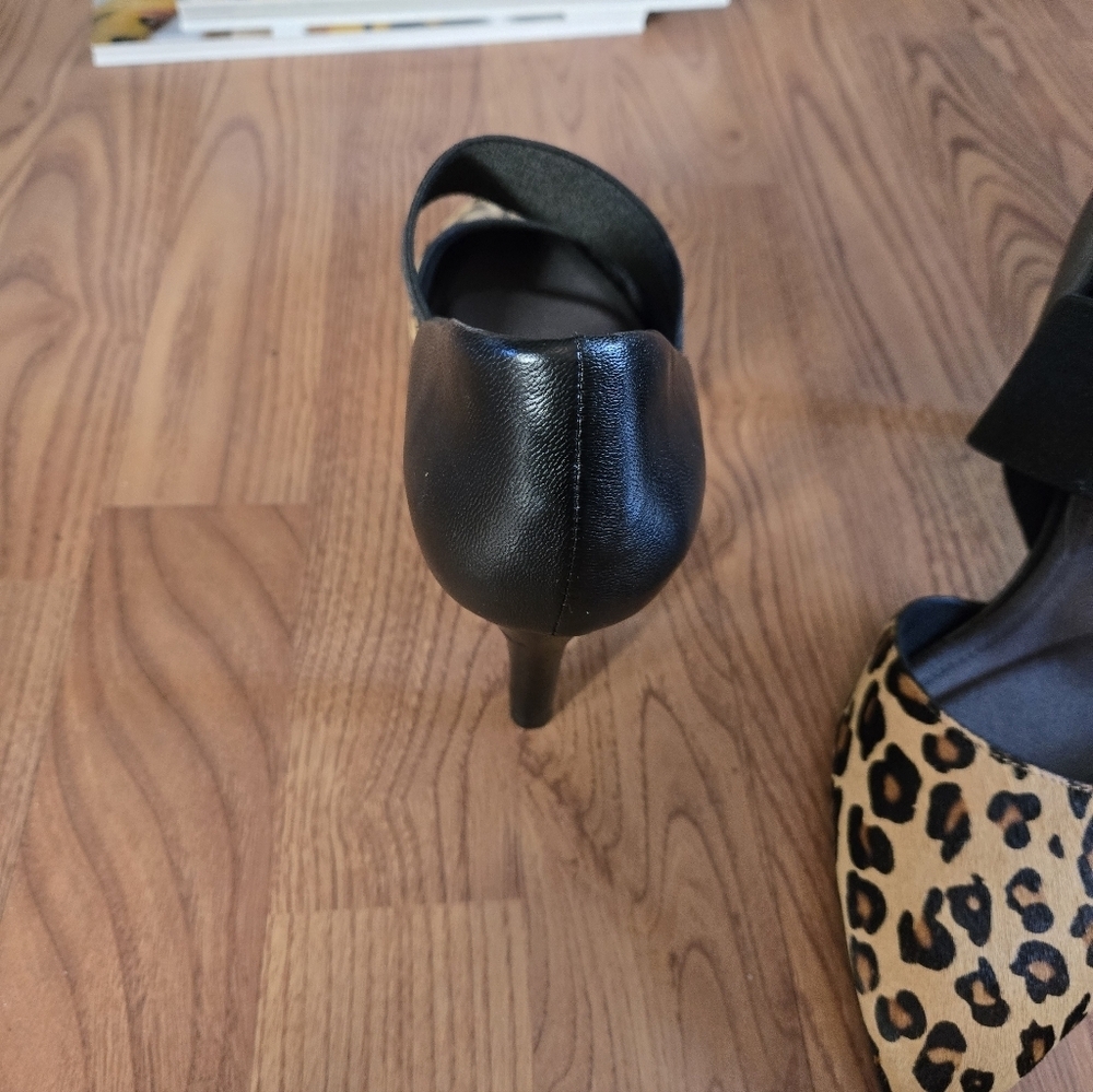 Rockport, Leopard Print Women's Shoes with Black Strap - Picture 5 of 9